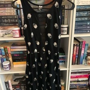 Cute skull mesh cut out dress!